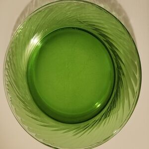 Pyrex Festiva Spring Green Swirl Glass Dinner Plates Set of 4 Vintage